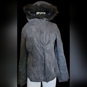 Danier Women's Size Small Genuine Leather Jacket